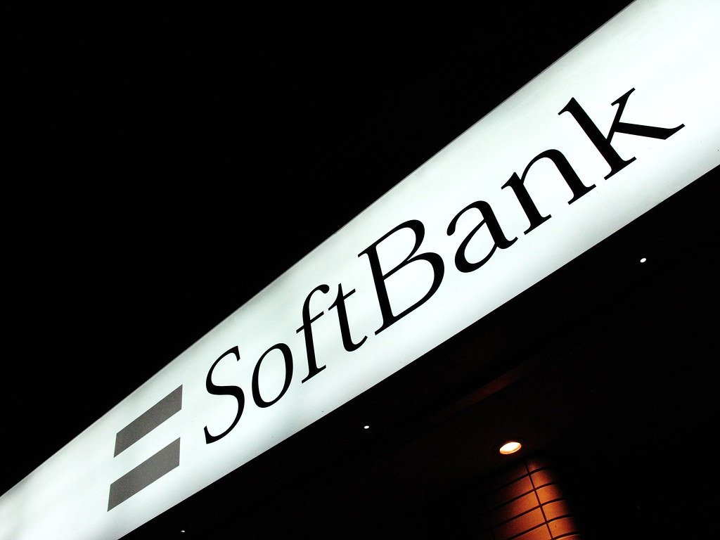 SoftBank compra DigitalBridge por US$ 4 bi. Entenda o impacto nos data centers, gestão de risco e o futuro da infraestrutura digital global.