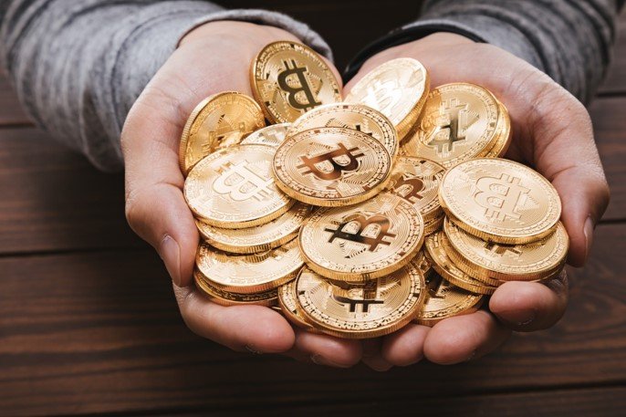 O Bitcoin inicia 2026 em alta após recuar 6,4% no último ano. Analisamos os suportes técnicos, a resistência de preço e o que esperar das criptomoedas.