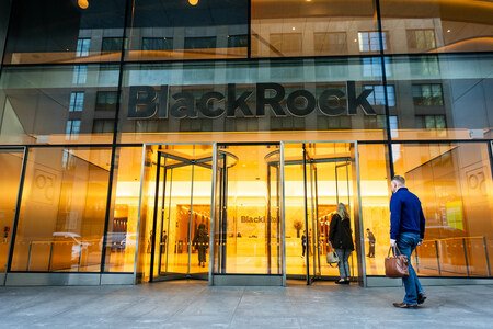 Entenda o balanço da BlackRock (BLAK34). Analisamos o aumento de dividendos, o programa de recompra de ações e a gestão de ativos globais.