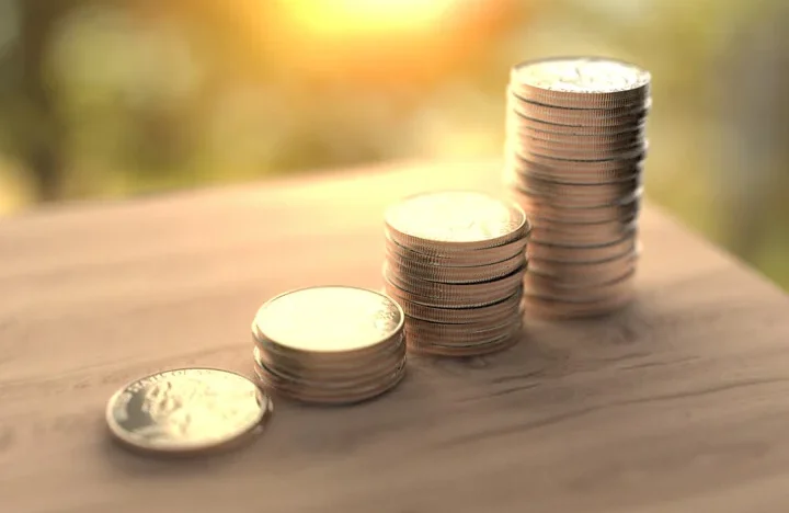 Confira o calendário completo de dividendos e JCP entre 05 e 09 de janeiro. Veja as datas de pagamento da Vale, Banrisul, Allos e outras.