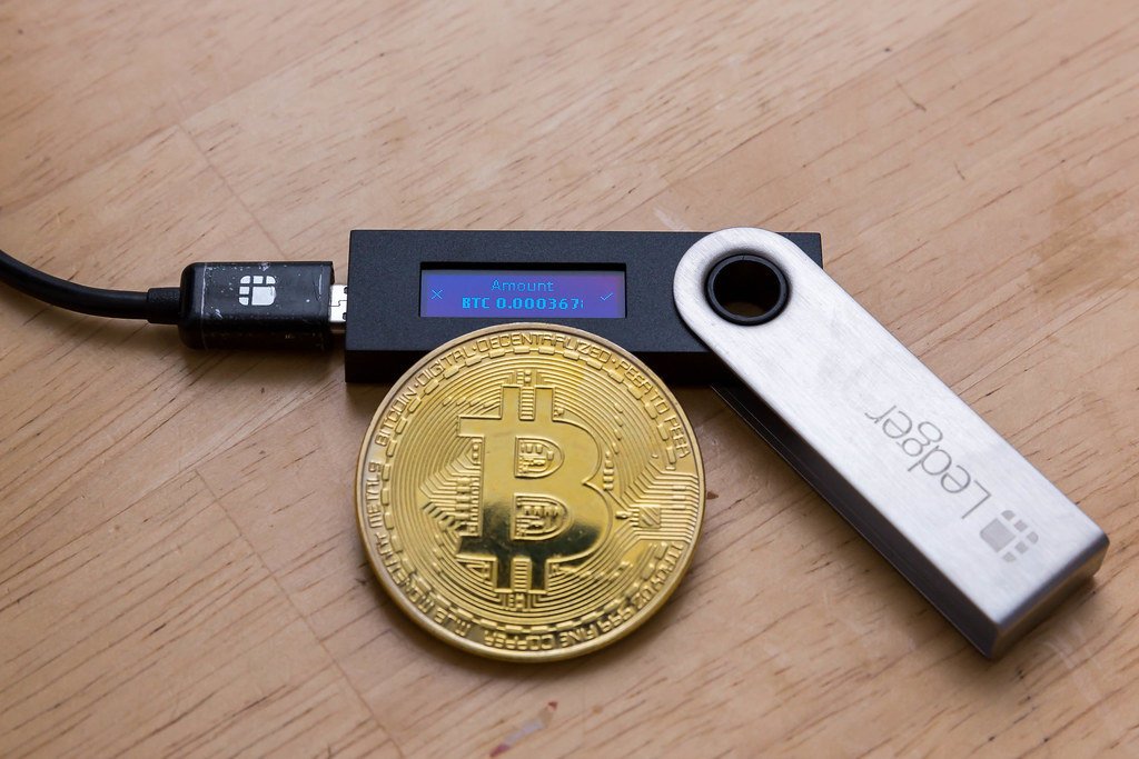 Vazamento de dados Ledger e o destino dos Bitcoins da Venezuela: entenda o impacto geopolítico e como proteger seus ativos digitais agora.